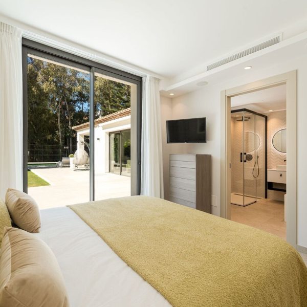villa-camelia-for-sale-in-la-cerquilla-nueva-andalucia-marbella (48)