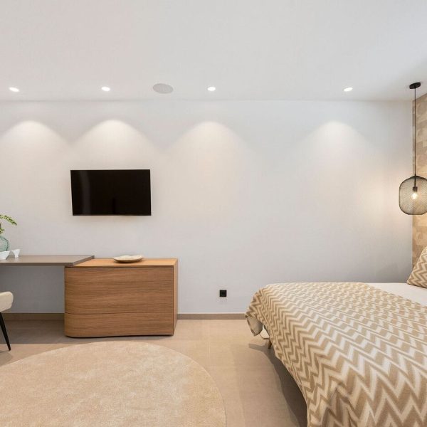 villa-elysia-for-sale-in-la-cerquilla-nueva-andalucia-marbella (12)