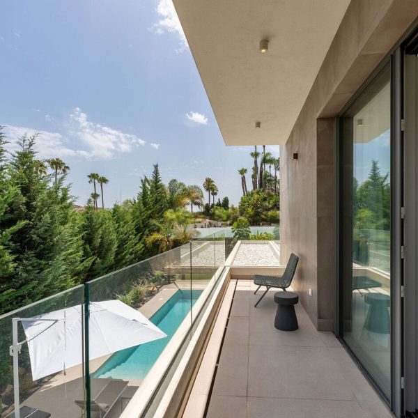 villa-elysia-for-sale-in-la-cerquilla-nueva-andalucia-marbella (7)