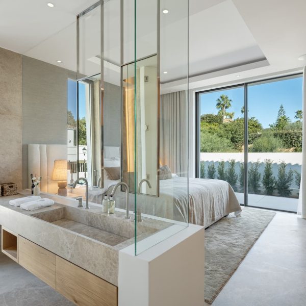 villa-olivia-for-sale-in-la-cerquilla-nueva-andalucia-marbella (23)